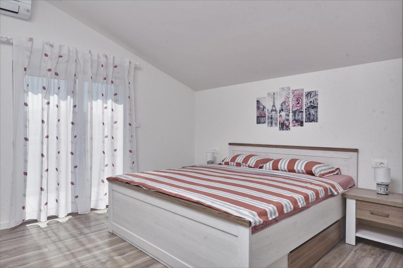 Apartments & Rooms Seaside Kaštela Esterno foto