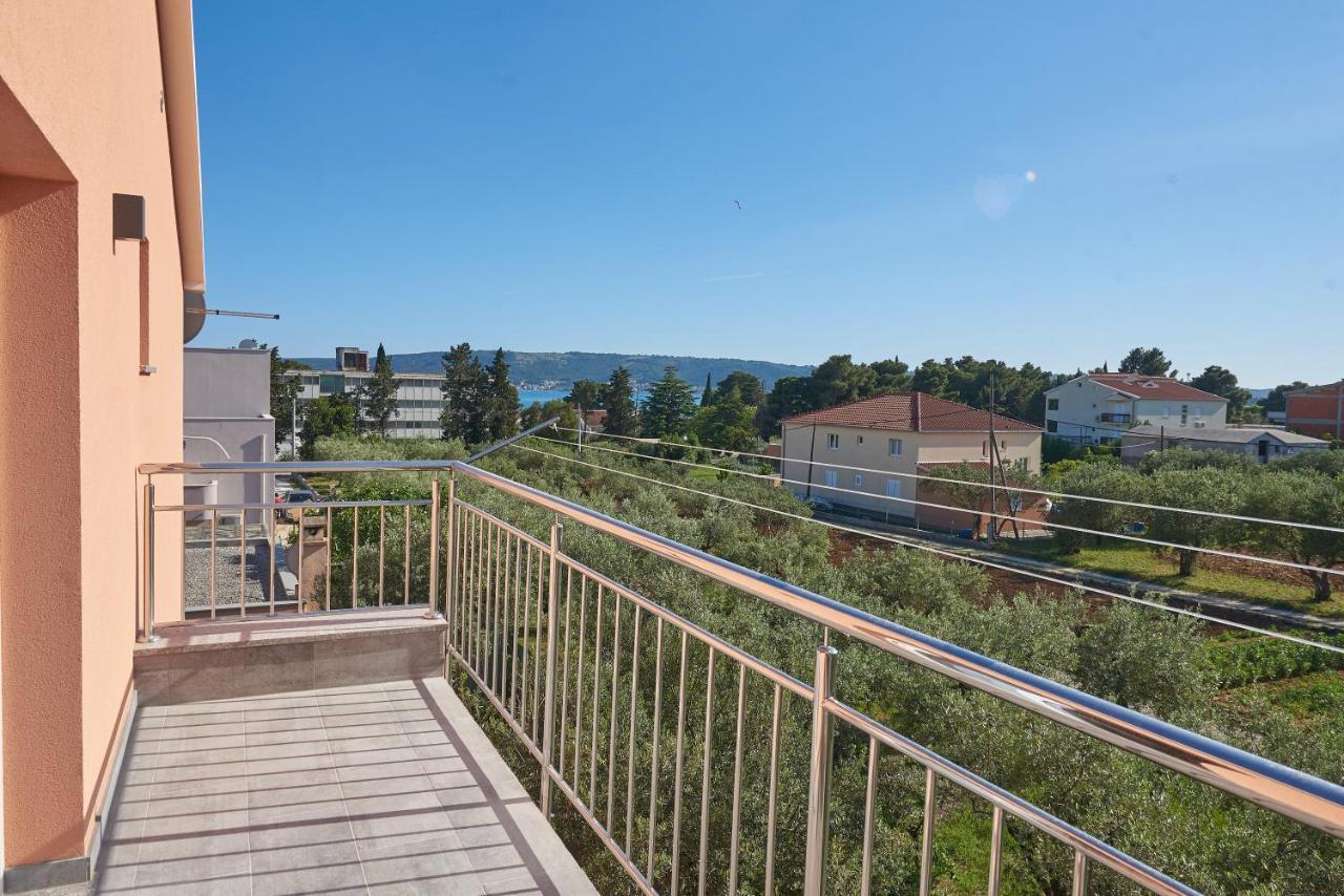 Apartments & Rooms Seaside Kaštela Esterno foto
