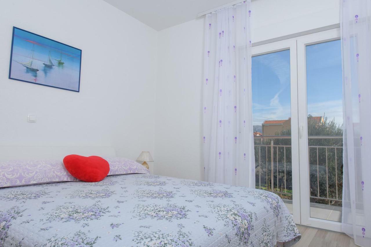 Apartments & Rooms Seaside Kaštela Esterno foto