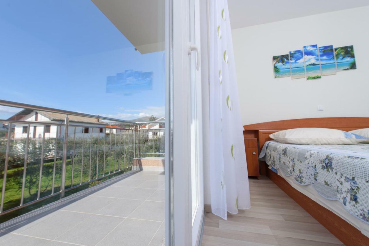 Apartments & Rooms Seaside Kaštela Esterno foto